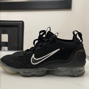 NIKE AIR VAPORMAX FLYNIT RUNNING SNEAKERS WOMENS SIZE 8